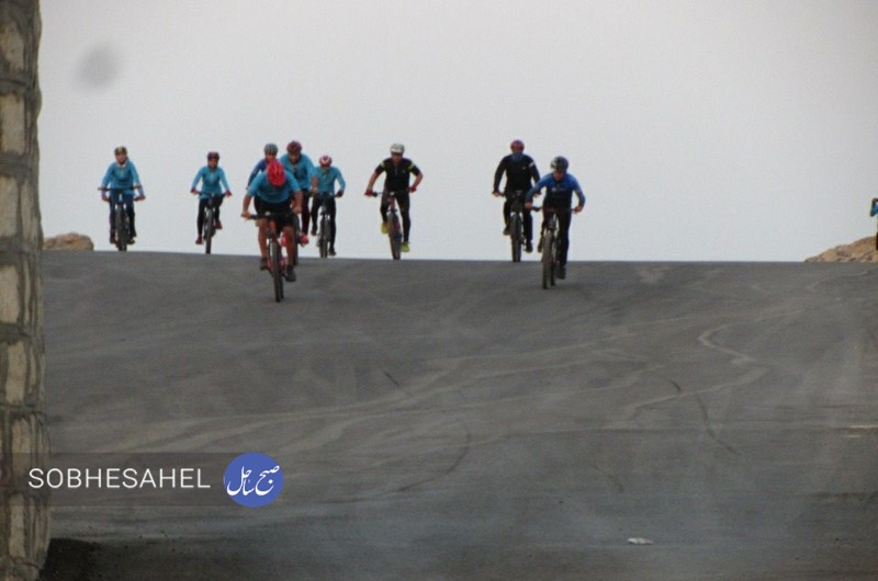 مسابقات دوچرخه سواری در کوهستان پارک پنجه علی 