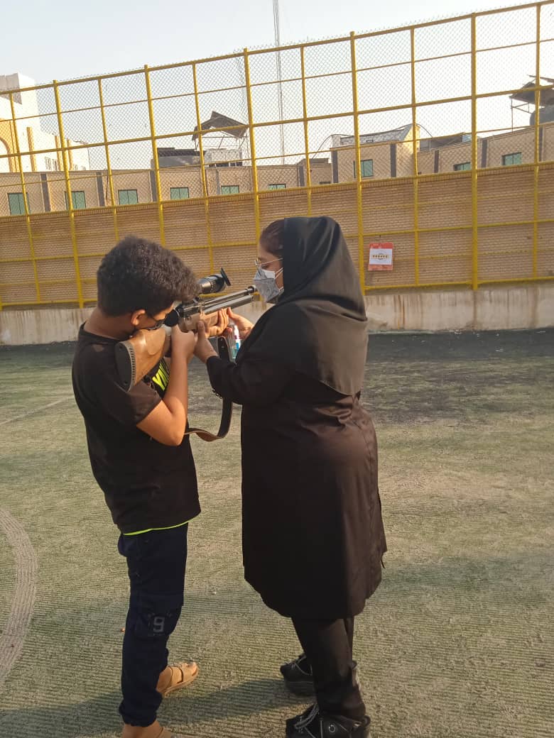 مسابقات تیراندازی اهداف ثابت در دو محله کوی آیت الله غفاری و محله کمربندی
